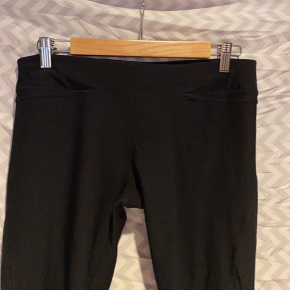 Yoga pants - Picture 3 of 6